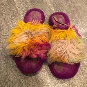 Authentic worn Ugg slippers sz7